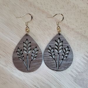 Elegant Brown Wooden Earrings